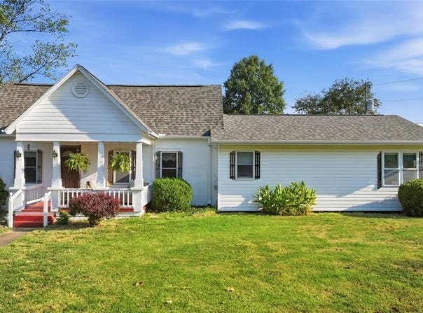 16763 Sunset Drive, Houston, MO 65483