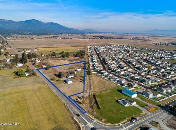 8236 N CHASE Rd, Post Falls, ID 83854