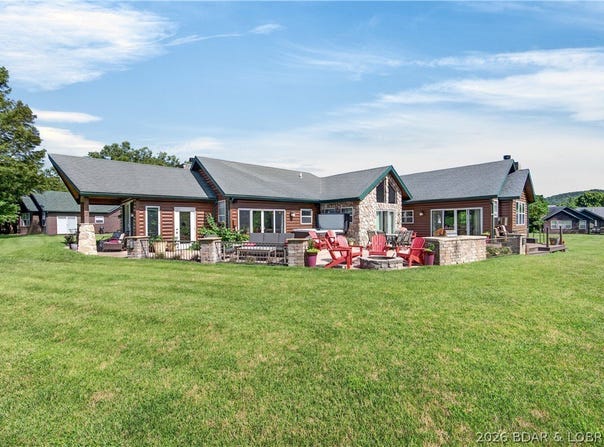 23 Cottage Park E, Camdenton, MO 65020