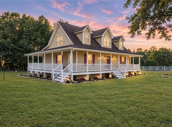 8922 E Colonial Trail, Smithfield, VA 23430