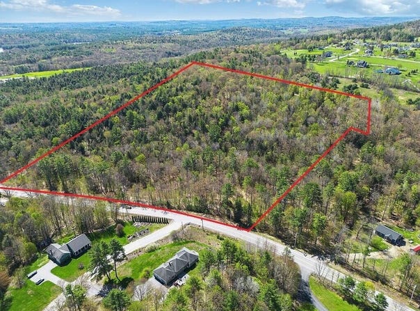 Howes Corner Road, Turner, ME 04282