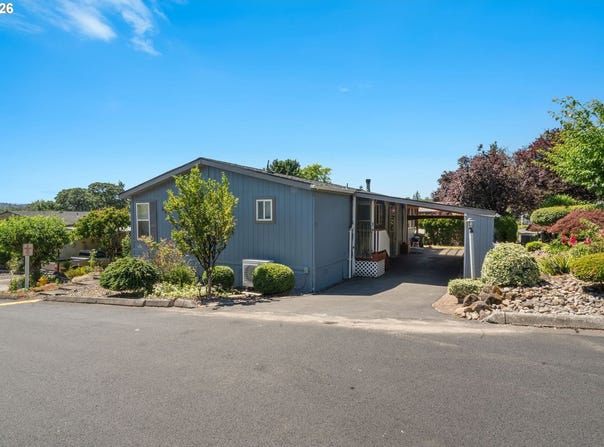 5400 Meeker Dr, Kalama, WA 98625