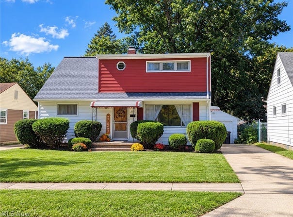 888 Caddo Avenue, Akron, OH 44305