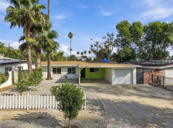 18707 Lull, Reseda, CA 91335