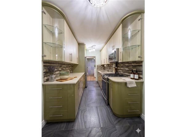 2514 E 7th Street, Brooklyn, NY 11235