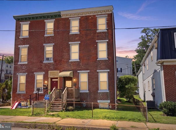 251 E MARKET ST, WEST CHESTER, PA 19382
