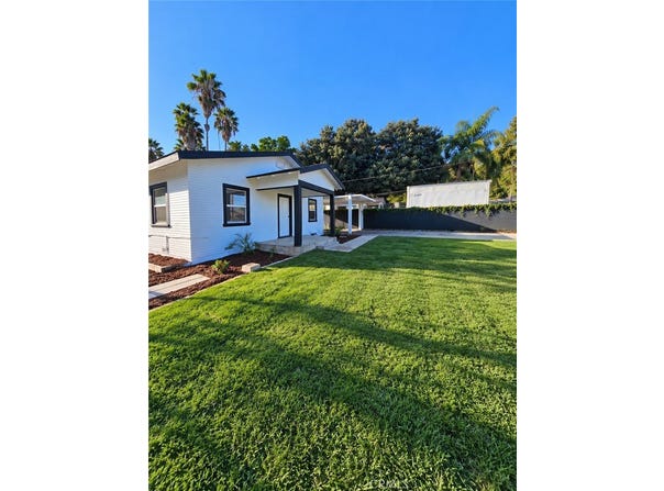 11046 Kadota, Pomona, CA 91766