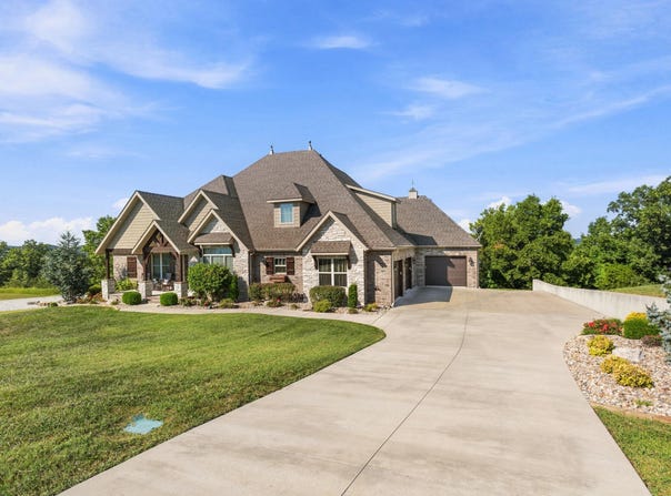 395 Sunset Drive, Saddlebrooke, MO 65630
