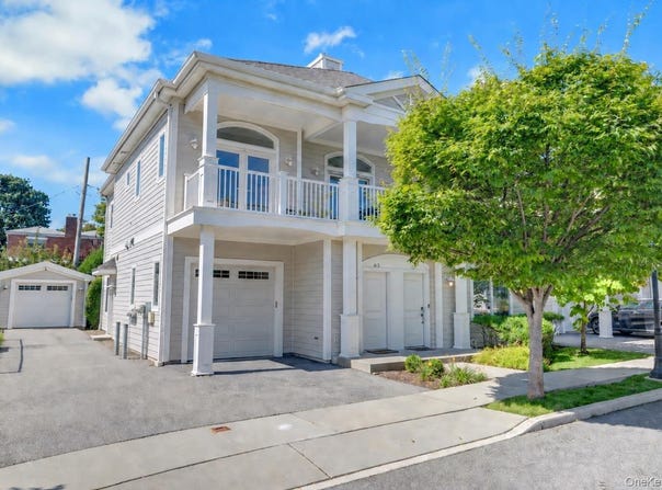 63 Island Point, Bronx, NY 10464