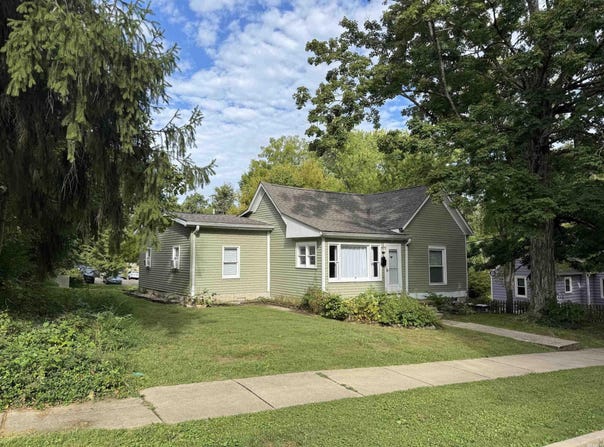 1003 N Woodburn Street, Bloomington, IN 47404