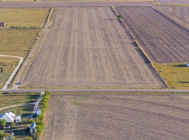 Fm-112, Thrall, TX 76578