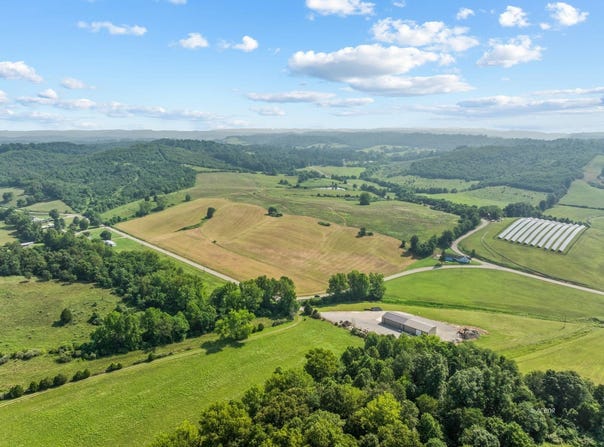 KRAUS BECK Rd, Gallipolis, OH 45631