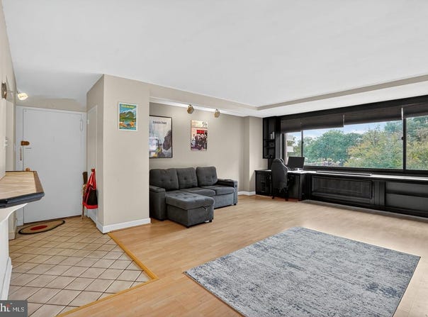 1021 ARLINGTON Boulevard, ARLINGTON, VA 22209