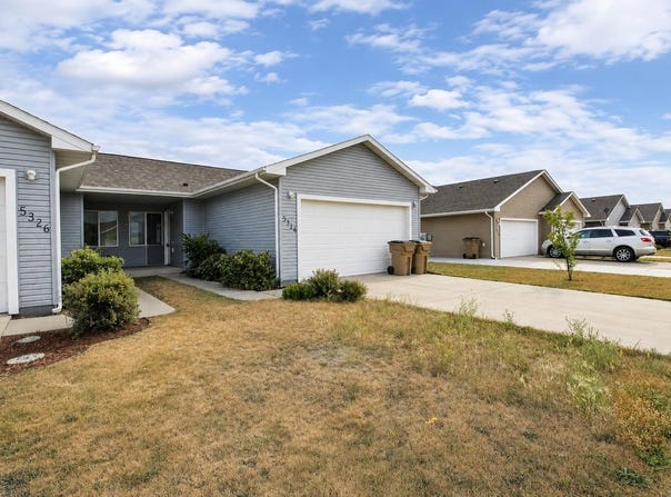 5324 SE 15th Ave, Minot, ND 58701