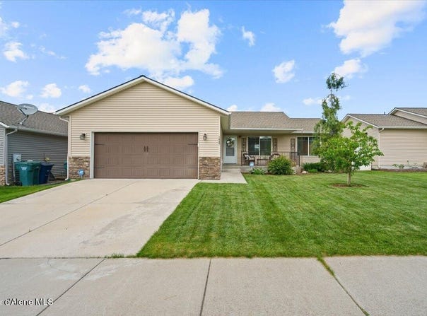 1447 E Yellowstone Ave, Post Falls, ID 83854