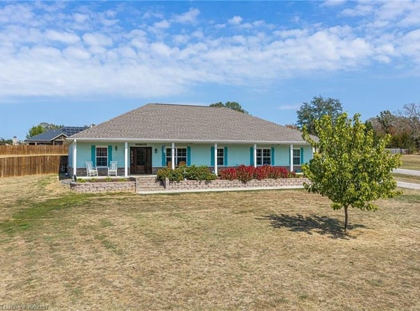 1221 Point Royal LOOP, Charleston, AR 72933