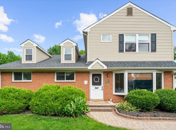 34 BUTTERNUT Drive, HATBORO, PA 19040