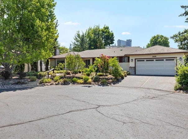 2406 Senate Way, Medford, OR 97504