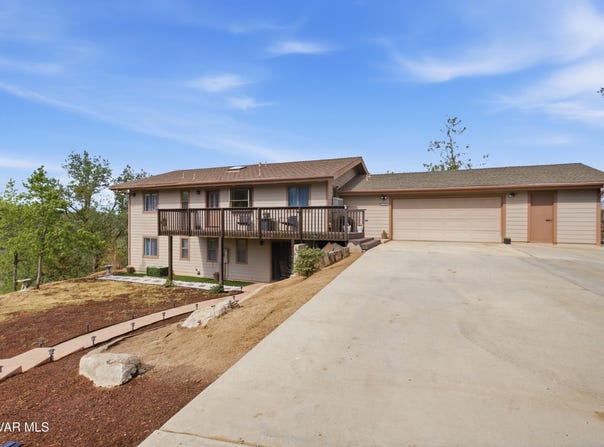 26201 Cumberland Road, Tehachapi, CA 93561