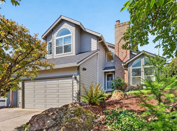 7625 RIDGEWOOD Dr, Gladstone, OR 97027