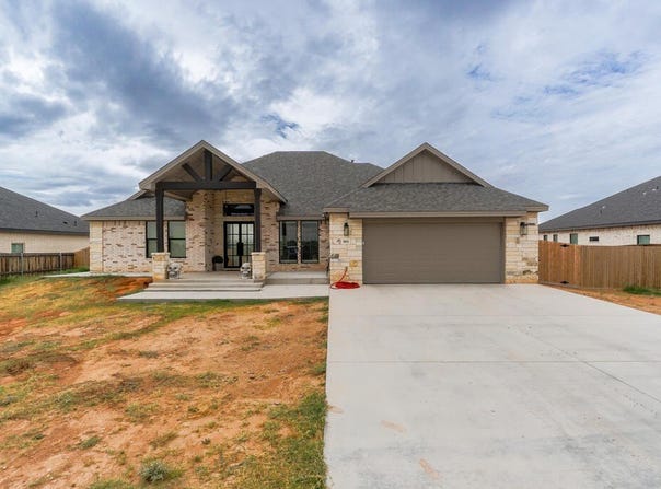 9611 W 11th St, Odessa, TX 79763