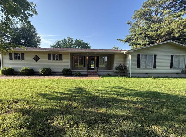 1384 MURPHY Ave, Covington, TN 38019