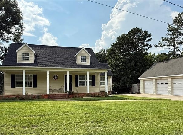108 King Arthur Drive, King, NC 27021