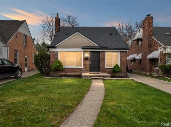 16829 Stricker Avenue, Eastpointe, MI 48021