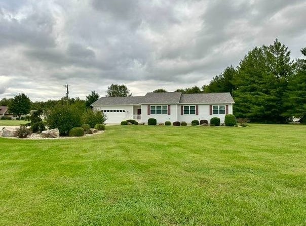 10952 E 700th Ave., Robinson, IL 62454