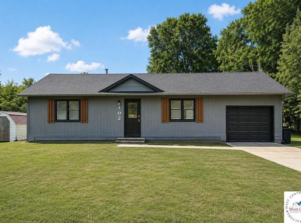 102 SE 245 Road, Warrensburg, MO 64093