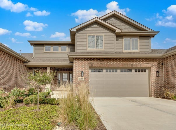 8918 Buffington Breakwater Drive, Frankfort, IL 60423