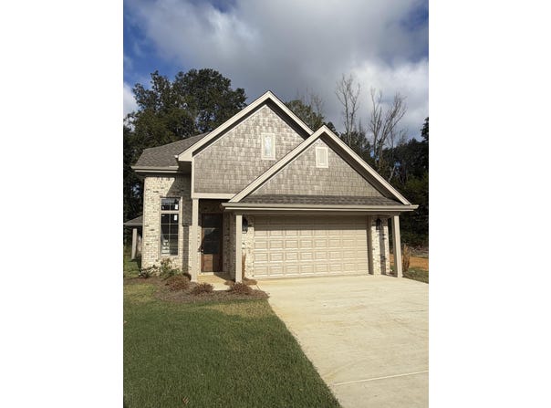113 Clermont, Tupelo, MS 38801