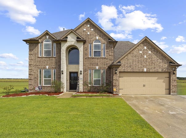 2375 Diamond D Dr., Beaumont, TX 77713