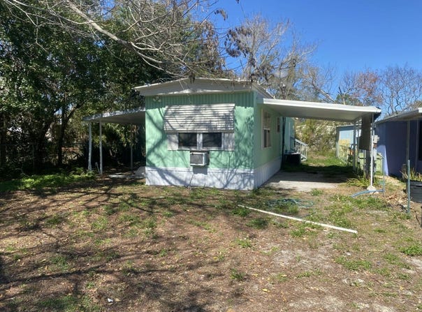 4 Crest Ave, Mount Dora, FL 32757