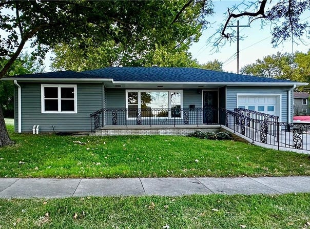 203 W 11th Street, Maryville, MO 64468