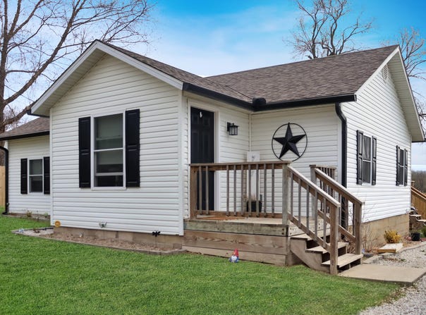 116 S Main Street, Urbana, MO 65767