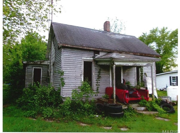 456 E 2595 Avenue, Ramsey, IL 62080