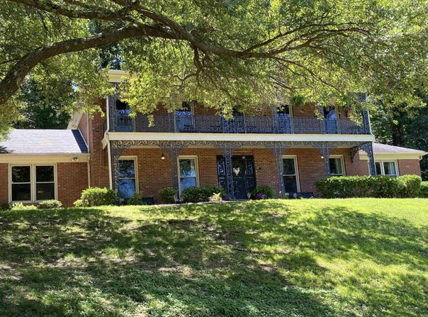 1205 Yorkshire, Helena, AR 72342