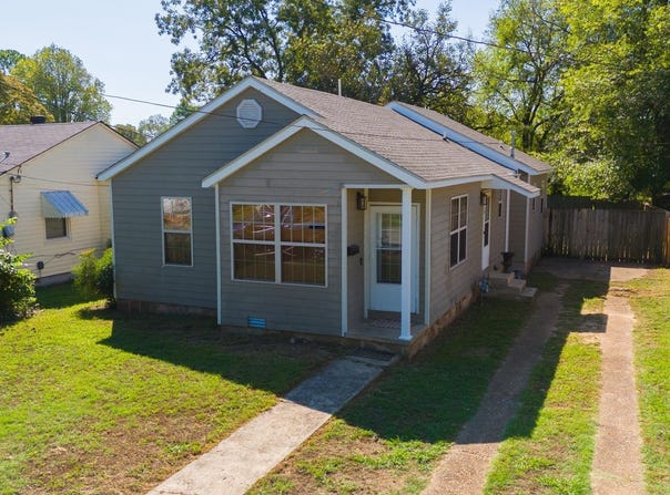 2060 E College, Batesville, AR 72501