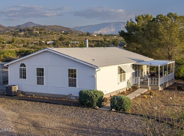 1045 W Barbara Place, Oracle, AZ 85623