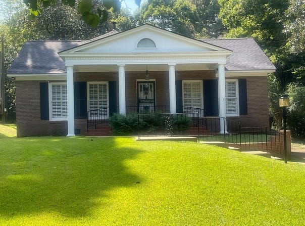 335 E Jefferson Street, Kosciusko, MS 39090