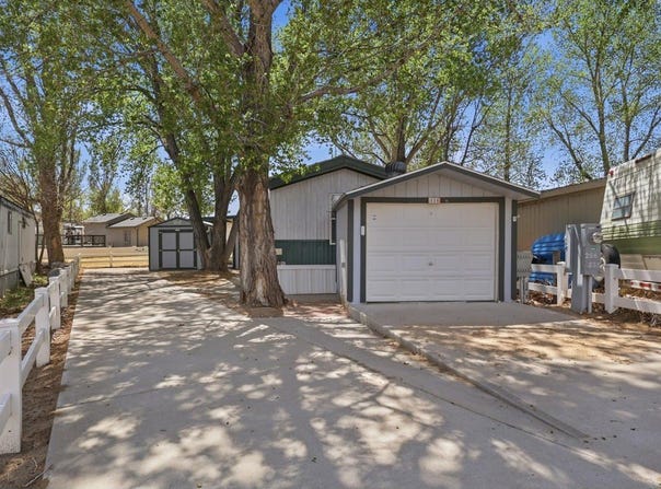 256 Navajo Rd, Weldona, CO 80653