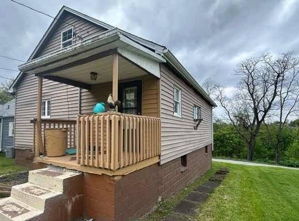 144 Peak St, Weirton, WV 26062