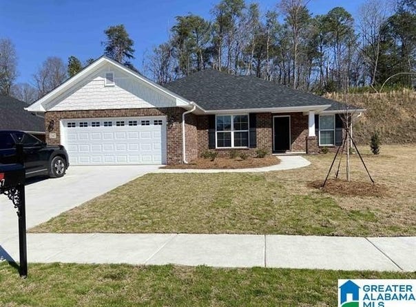 293 AMMERSEE LAKES DRIVE, MONTEVALLO, AL 35115