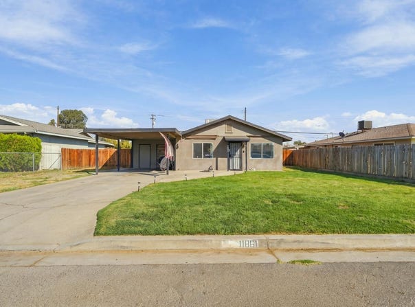 11861 Chris Lane, Hanford, CA 93230