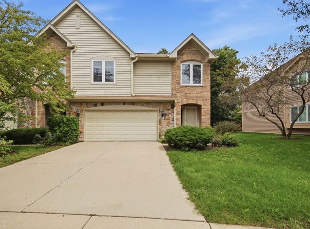 2645 Chelsey Street, Buffalo Grove, IL 60089