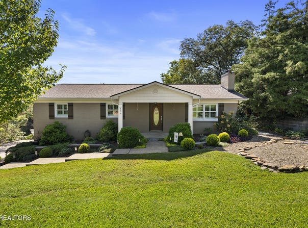 136 Westwood Drive, Clinton, TN 37716