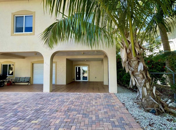 917 Red Bird Road, Key Largo, FL 33037