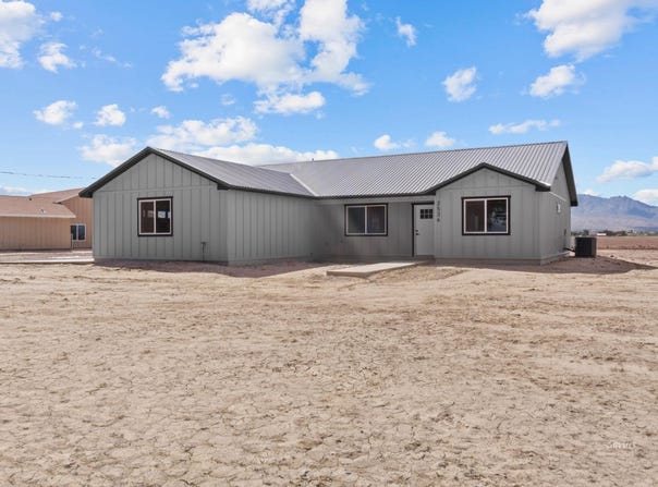 2536 S Montierth Ln, Safford, AZ 85546