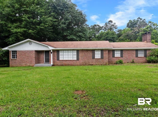 384 Old Bratt Road, Atmore, AL 36502